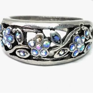 EUC Lia Sophia Floral Silver Ring with Blue Accents